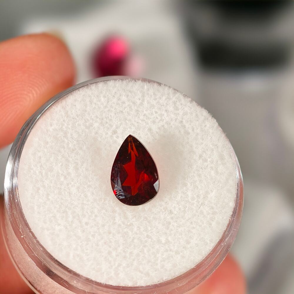 1.55ct Garnet Pear Cut Gemstone